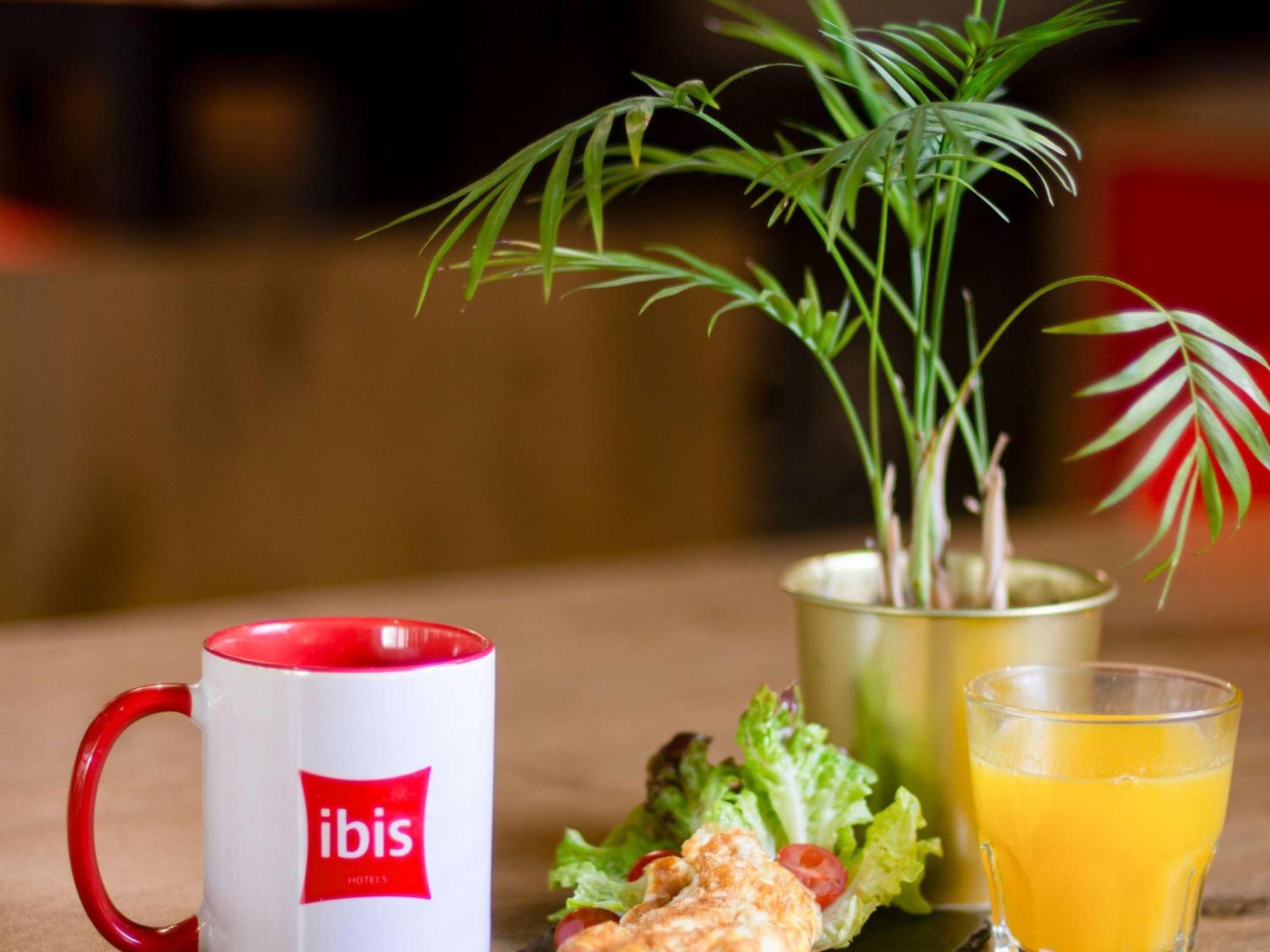 Ibis Rabat Agdal Hotel Buitenkant foto